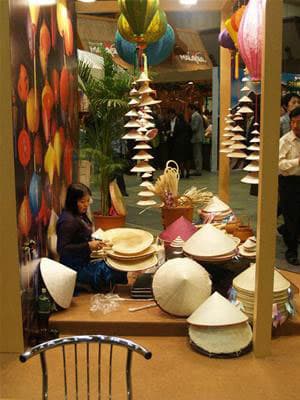 Nhớ đèn kéo quân