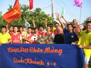 “Xóm cờ đỏ”