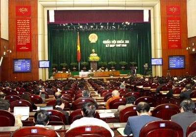 Thông qua 4 luật và 1 nghị quyết