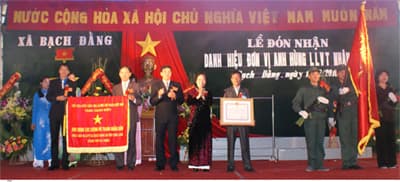 Xã Bạch Đằng đón nhận danh hiệu anh hùng lực lượng vũ trang nhân dân