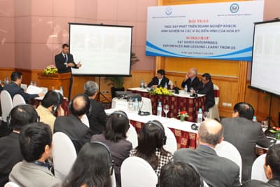 Chia sẻ kinh nghiệm thúc đẩy phát triển doanh nghiệp khoa học và công nghệ