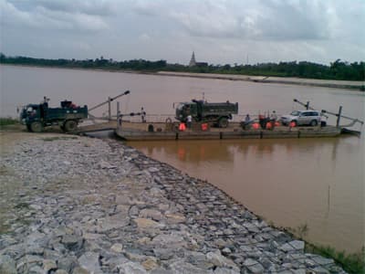 Thu phí cao, phục vụ tuỳ hứng
