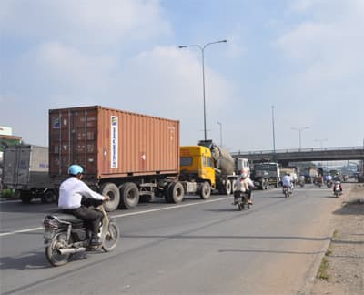 Cầu vượt Gò Dưa… phơi sương đến bao giờ?