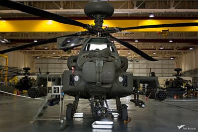 Mỹ xem xét bán vũ khí trang bị lắp trên trực thăng Apache cho Ấn Độ