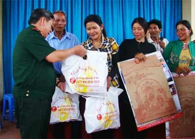 Ấm áp tình xuân
