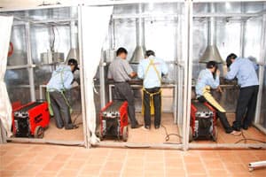 Năm 2010, tỉ lệ thất nghiệp vẫn cao