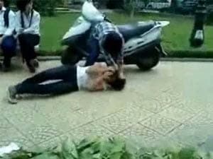 Xã hội đang mải quan tâm những gì vậy?