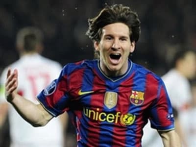 Messi lập cú đúp Barca đại thắng trước Stuttgart