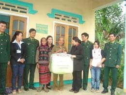 Phát động phong trào tình nguyện giúp đỡ đồng bào vùng biên giới