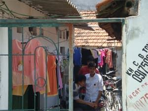 Cần ngăn chặn việc tăng giá điện tại các nhà trọ