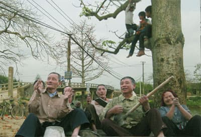 Văn Lang, cả làng tếu táo