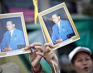 Vua Thái Lan lên tiếng