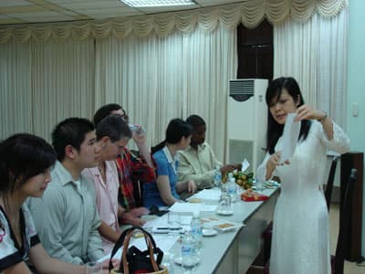 Đẩy mạnh công tác tiếng Việt ở nước ngoài