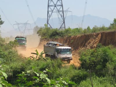 Doanh nghiệp hưởng lợi, dân hứng bụi