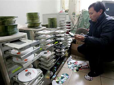 Ngành tin học bị thiệt hại hơn 50 tỷ USD