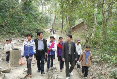 “Hướng dẫn viên nhí” ở Mường Phăng