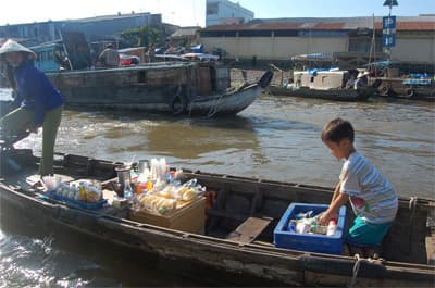 Nhọc nhằn mưu sinh ở chợ nổi Cái Răng