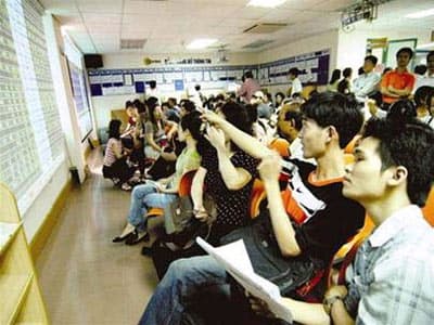Nhích nhẹ phiên đầu tuần