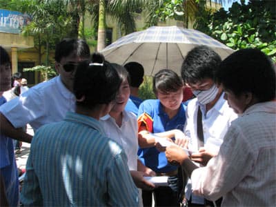 Cần nghiêm trị hành vi giả danh sinh viên tình nguyện