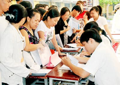 Tuyển sinh lớp 6 - Cuộc đua vào trường điểm