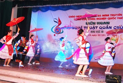Liên hoan nghệ thuật “Sáng mãi một niềm tin” khu vực 3