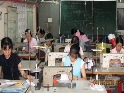 Thoáng đầu vào, siết chặt đầu ra