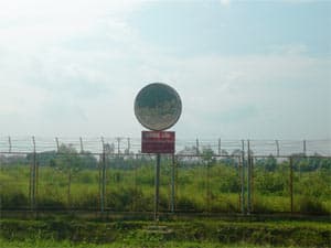 Nghiêm trị hành vi đập phá gương cầu lồi
