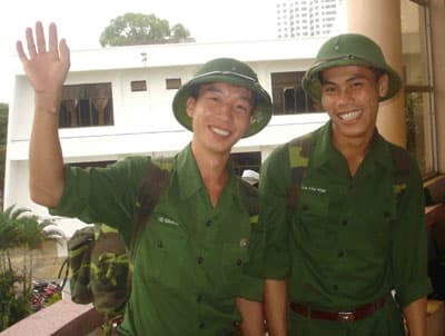 Niềm vui của những người lính trở về