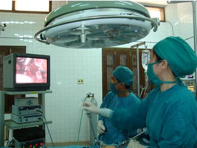 Chia sẻ kinh nghiệm phẫu thuật nội soi tại Phú Yên