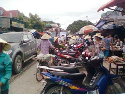 Dẹp ngay chợ lấn quốc lộ