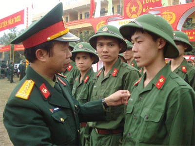 Chăm lo chính sách hậu phương quân đội