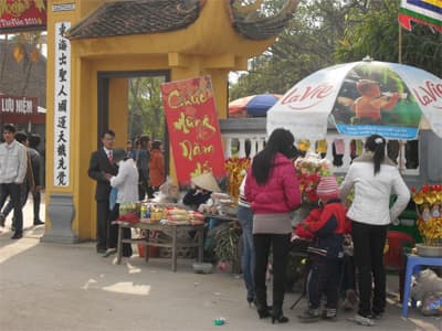 Lộn xộn ở khu di tích Trạng Trình