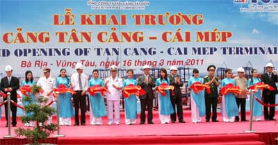 Khai trương cảng nước sâu đầu tiên của Việt Nam
