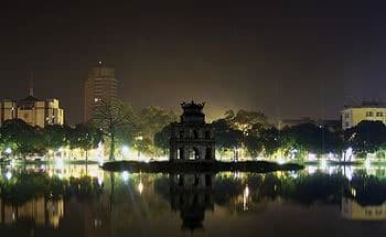 Hà Nội: Hưởng ứng chương trình Giờ Trái đất năm 2011