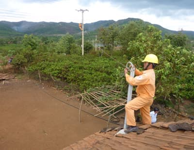 Triển khai giải pháp tiết kiệm điện mùa khô năm 2011