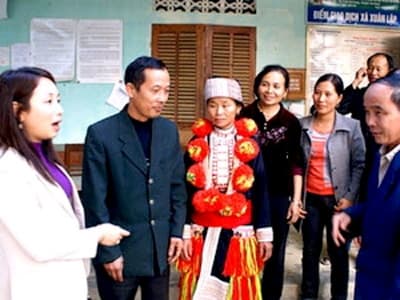 Đại biểu phải là gương sáng cho cử tri noi theo