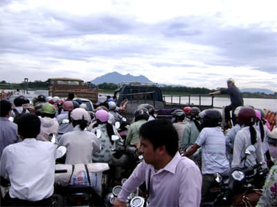 Thu phí tùy tiện, cần xử lý nghiêm