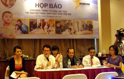120 trẻ em khiếm khuyết bộ phận sinh dục được khám miễn phí