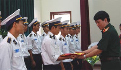 Giao nhiệm vụ cho số học viên đi đào tạo tại nước ngoài năm 2011