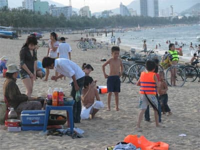 Bãi biển Nha Trang sẽ đẹp hơn, nếu…
