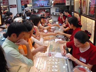 Ngân hàng Nhà nước cho phép nhập khẩu 5 tấn vàng