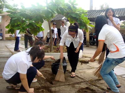 Chăm lo sức khỏe cho học sinh từ ngày đầu năm học