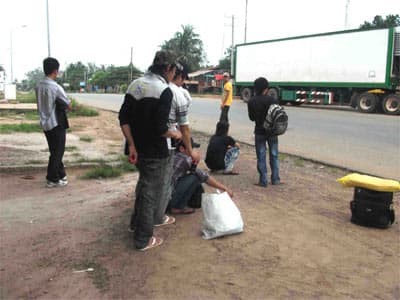 "Hội chợ xe dù"