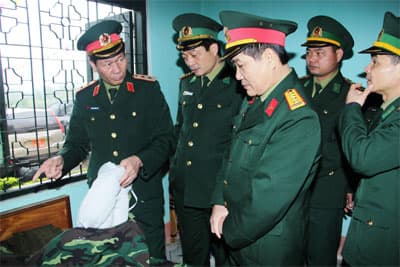 Không để bộ đội bị rét