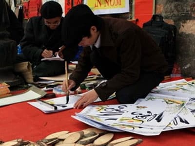 "Phố ông đồ" và thú chơi tao nhã cho chữ đầu Xuân