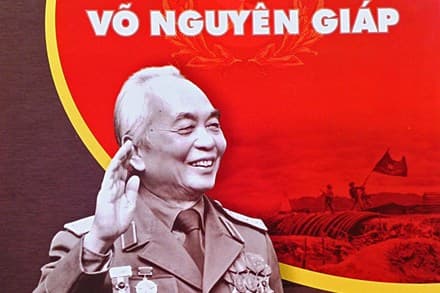 Anh Văn - đại anh hùng dân tộc, người anh lớn trong suốt cuộc đời tôi!