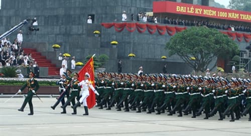 Quân đội nhân dân Việt Nam tuyệt đối trung thành với Đảng Cộng sản Việt Nam, Tổ quốc, nhân dân-bắt nguồn từ sự thống nhất giữa bản chất giai cấp công nhân với tính nhân dân, tính dân tộc