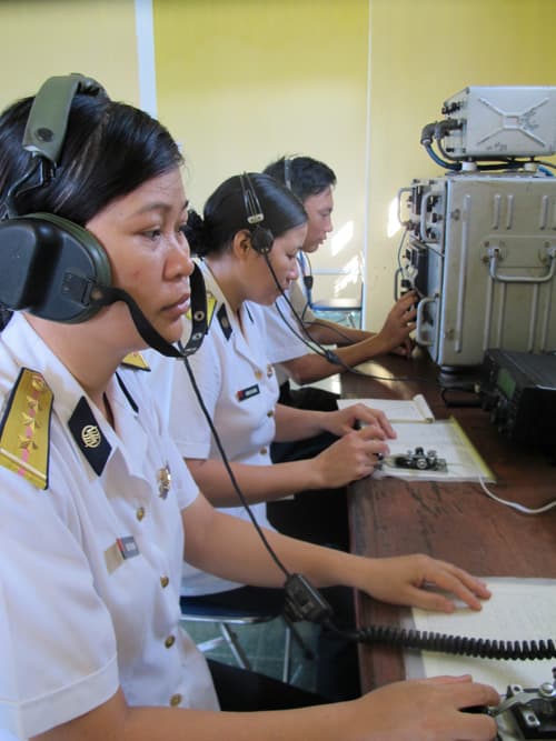 Cánh sóng nối gần...