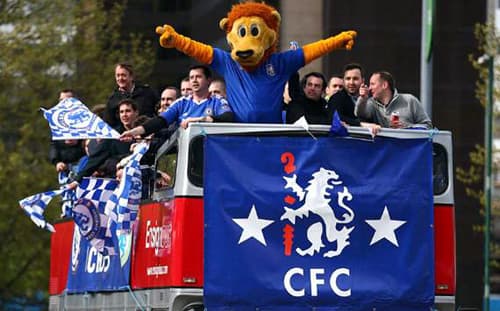 Fan Chelsea phủ xanh Munich