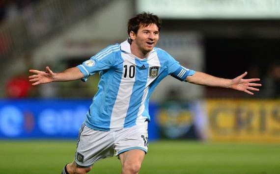 Argentina chạm tay vào tấm vé World Cup 2014